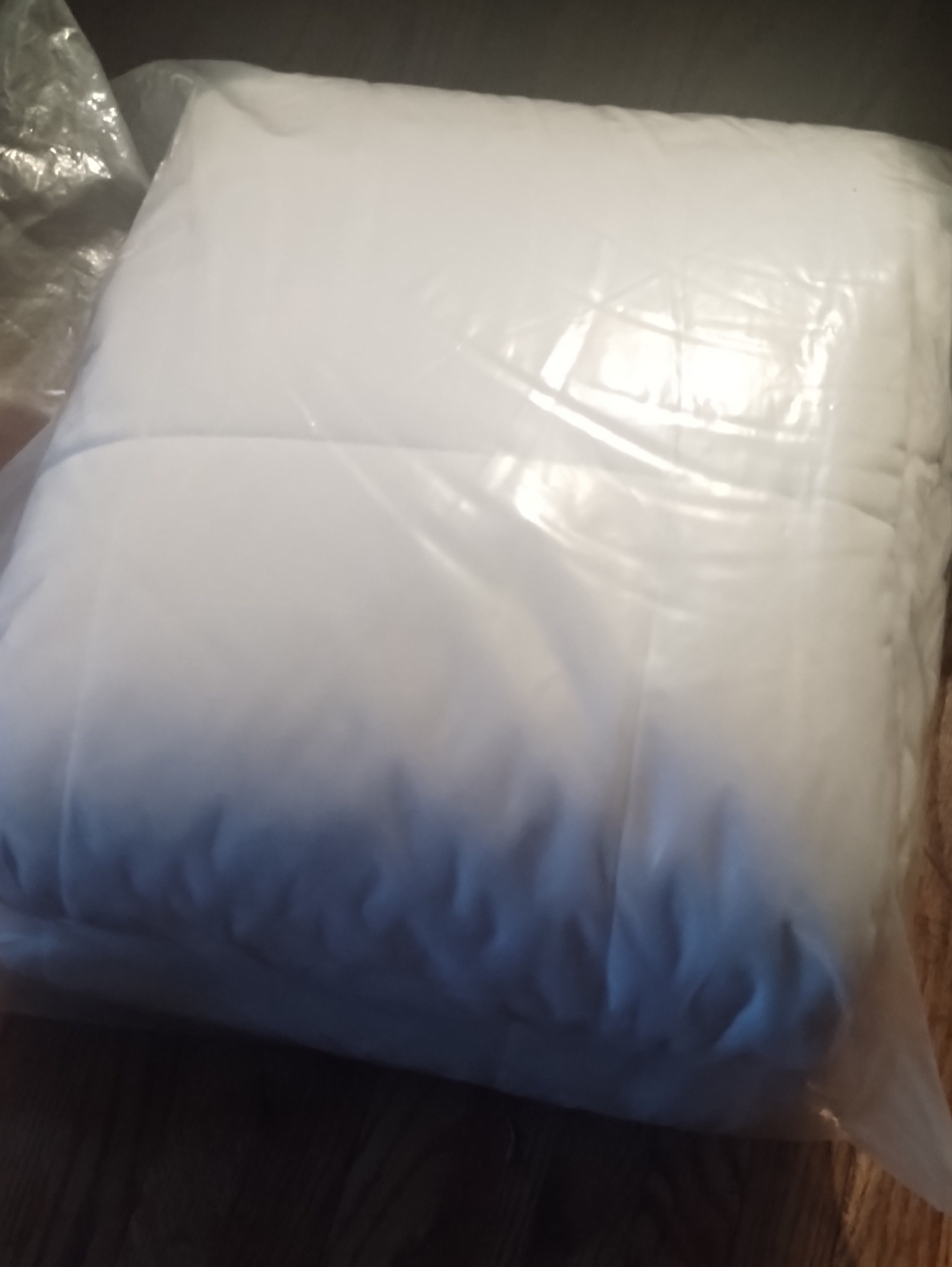 White Down Alternative Comforter - Soft All-Season Bedding
